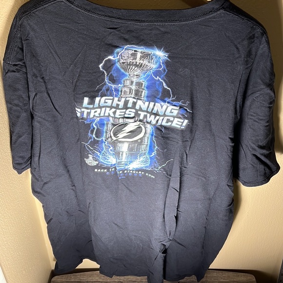 NHL Fanatics Mens Lightning Stanley Cup Champions 20/21 Lightning Strikes Twice - Picture 4 of 5